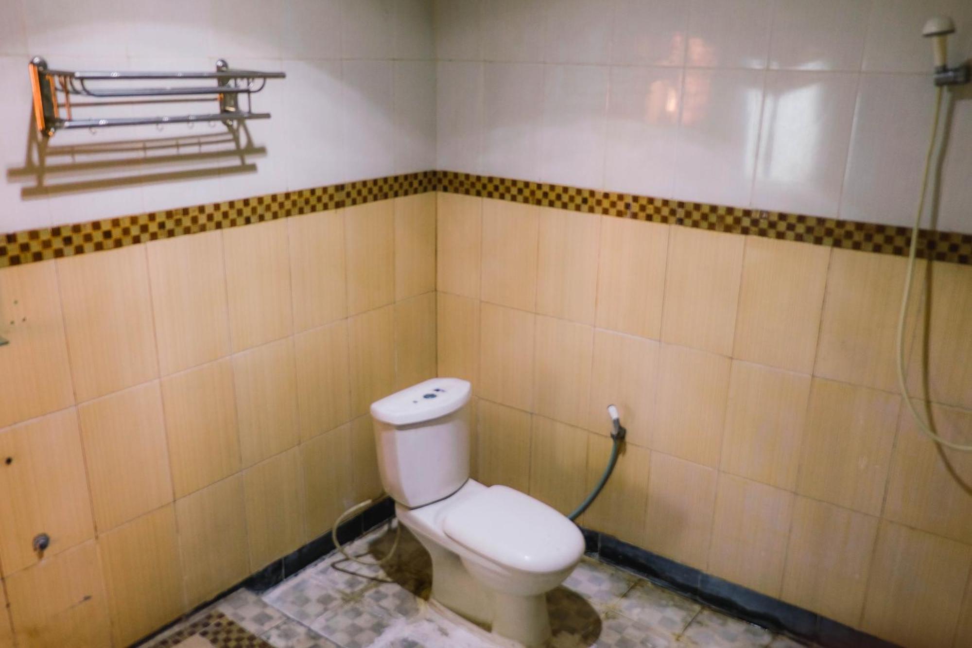 King Stone Hotel Mencil Екстериор снимка