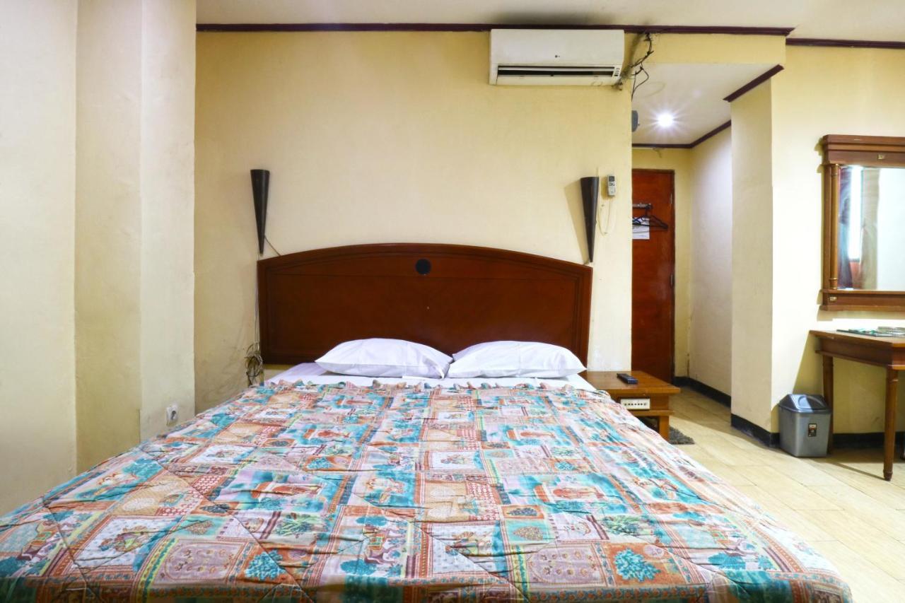 King Stone Hotel Mencil Екстериор снимка
