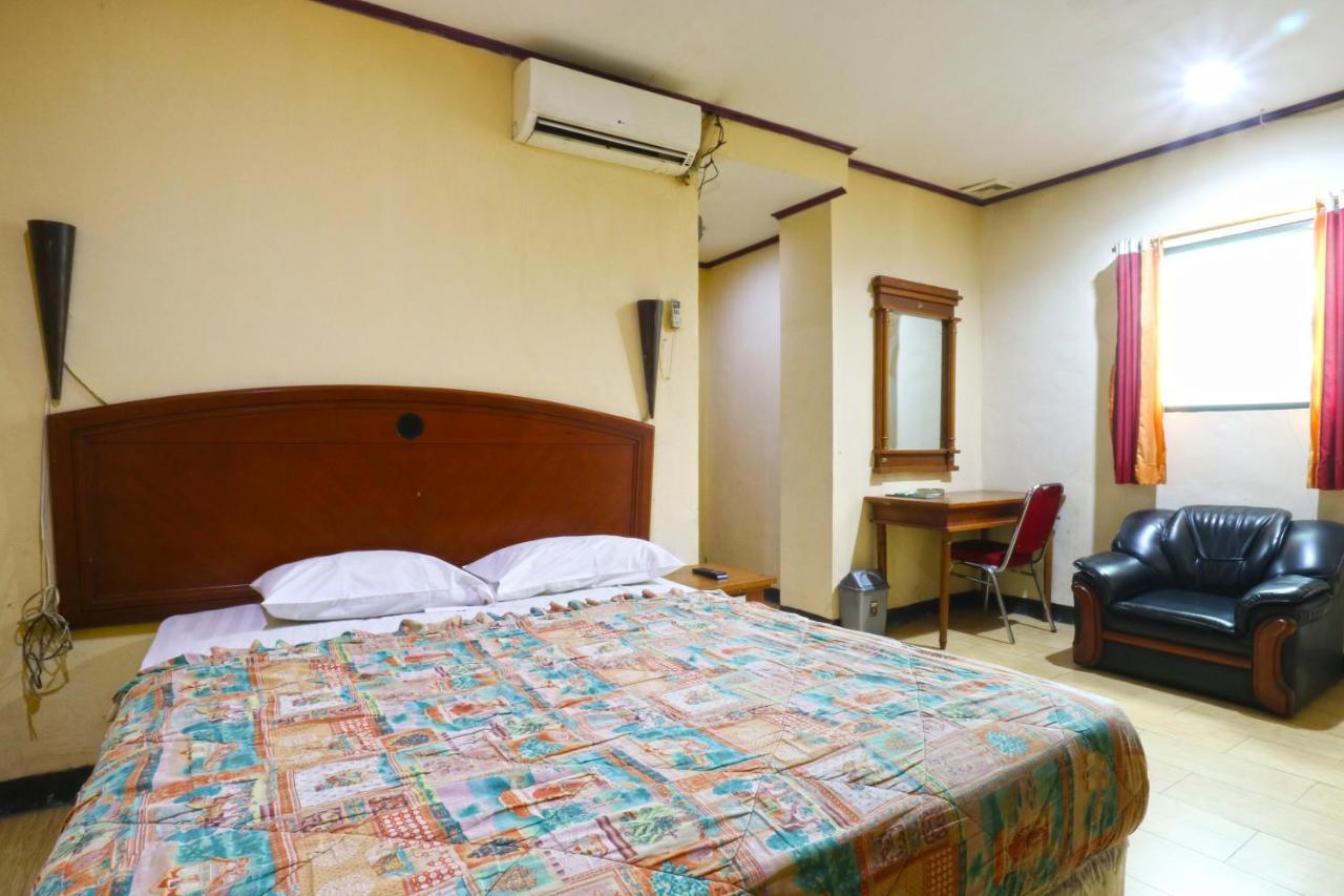 King Stone Hotel Mencil Екстериор снимка